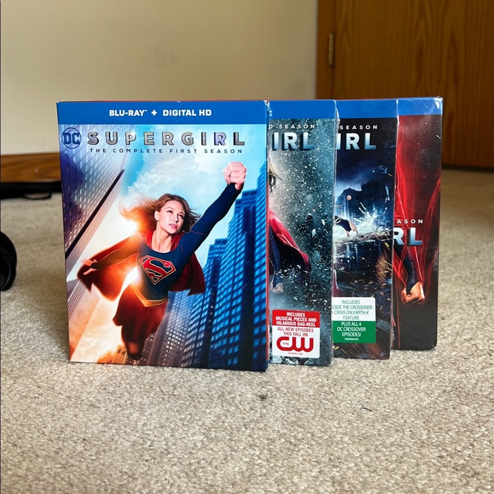 CW's Supergirl - Seasons 1-4 [blu-ray]